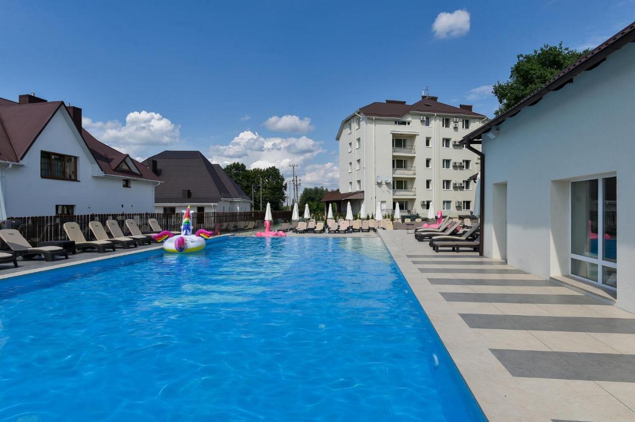 Makis Hotel Spa Poddubtsy ภายนอก รูปภาพ