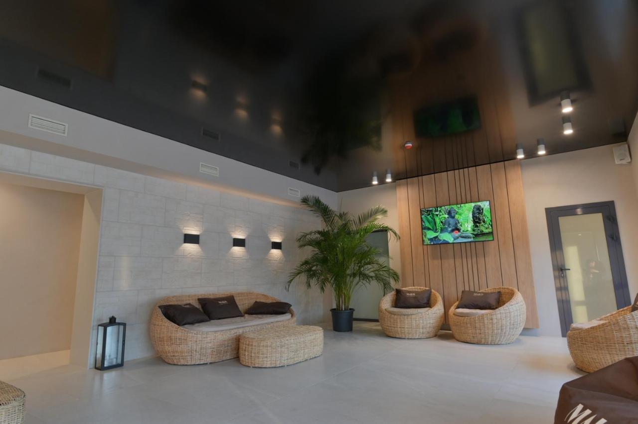 Makis Hotel Spa Poddubtsy ภายนอก รูปภาพ