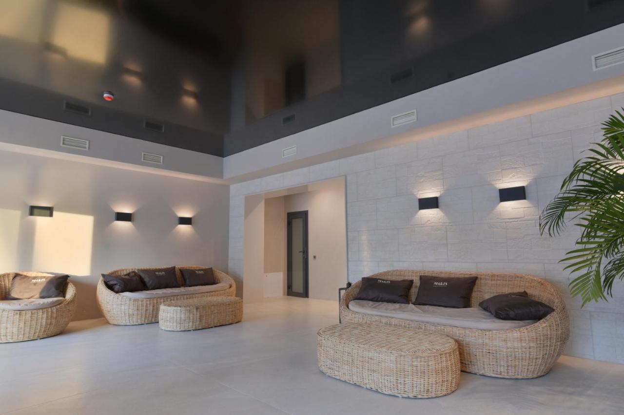 Makis Hotel Spa Poddubtsy ภายนอก รูปภาพ