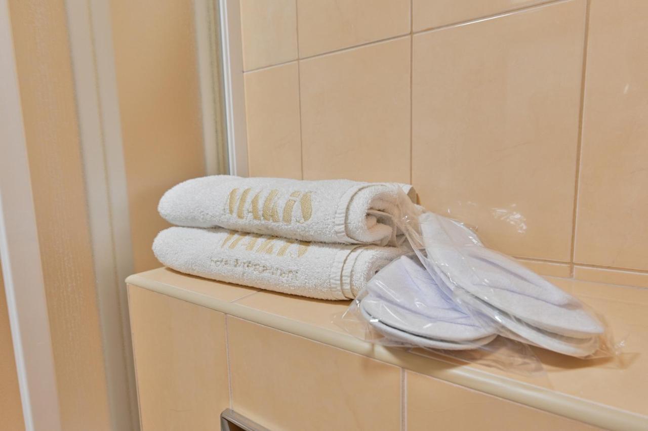 Makis Hotel Spa Poddubtsy ภายนอก รูปภาพ