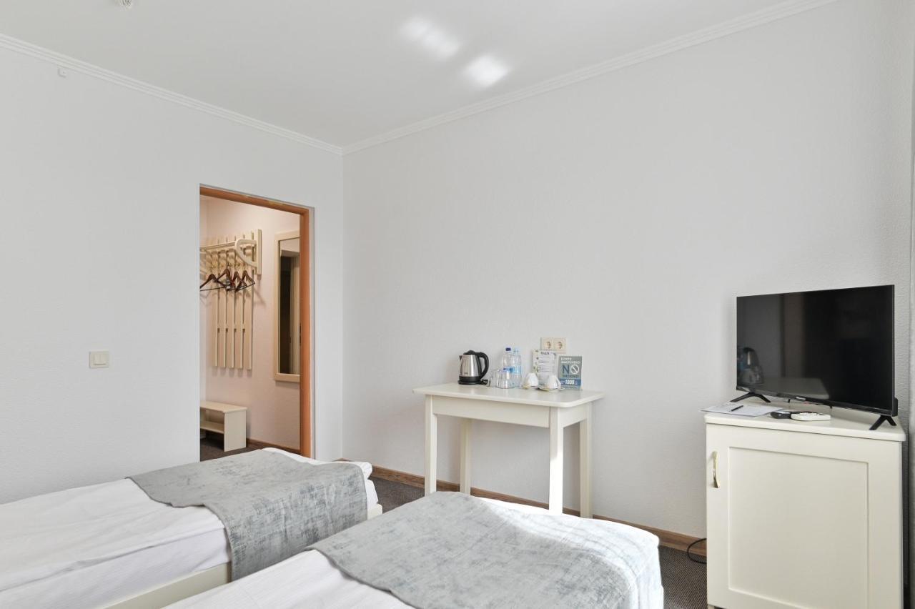 Makis Hotel Spa Poddubtsy ภายนอก รูปภาพ