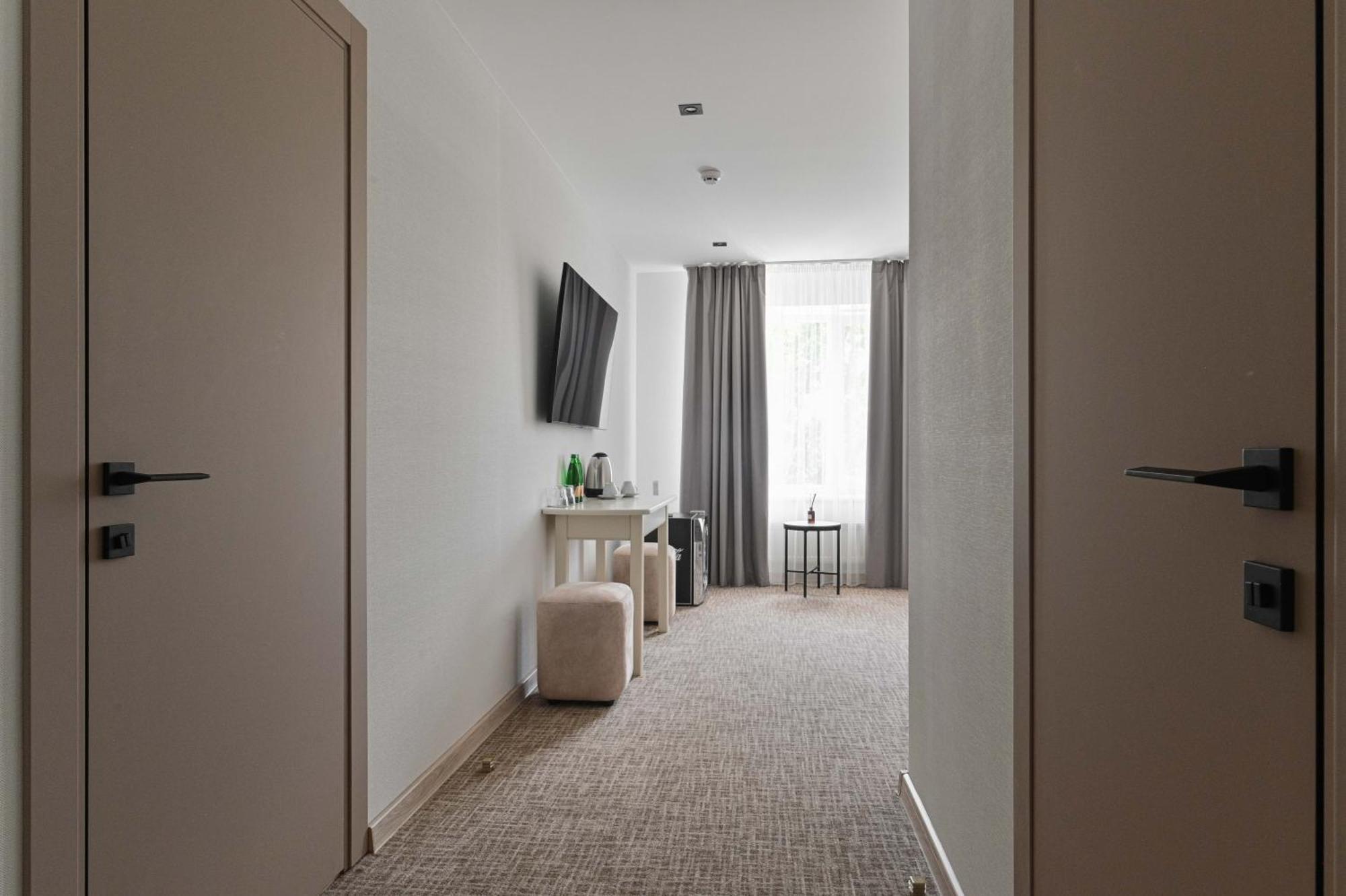 Makis Hotel Spa Poddubtsy ภายนอก รูปภาพ