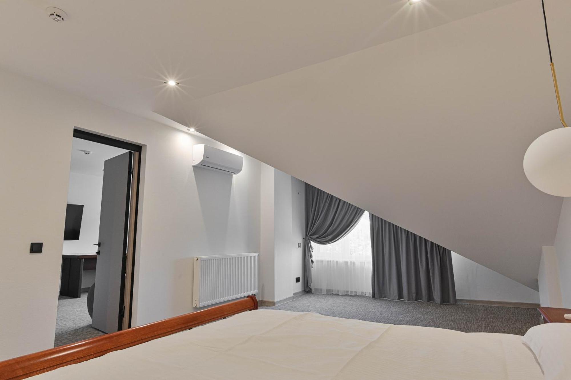 Makis Hotel Spa Poddubtsy ภายนอก รูปภาพ