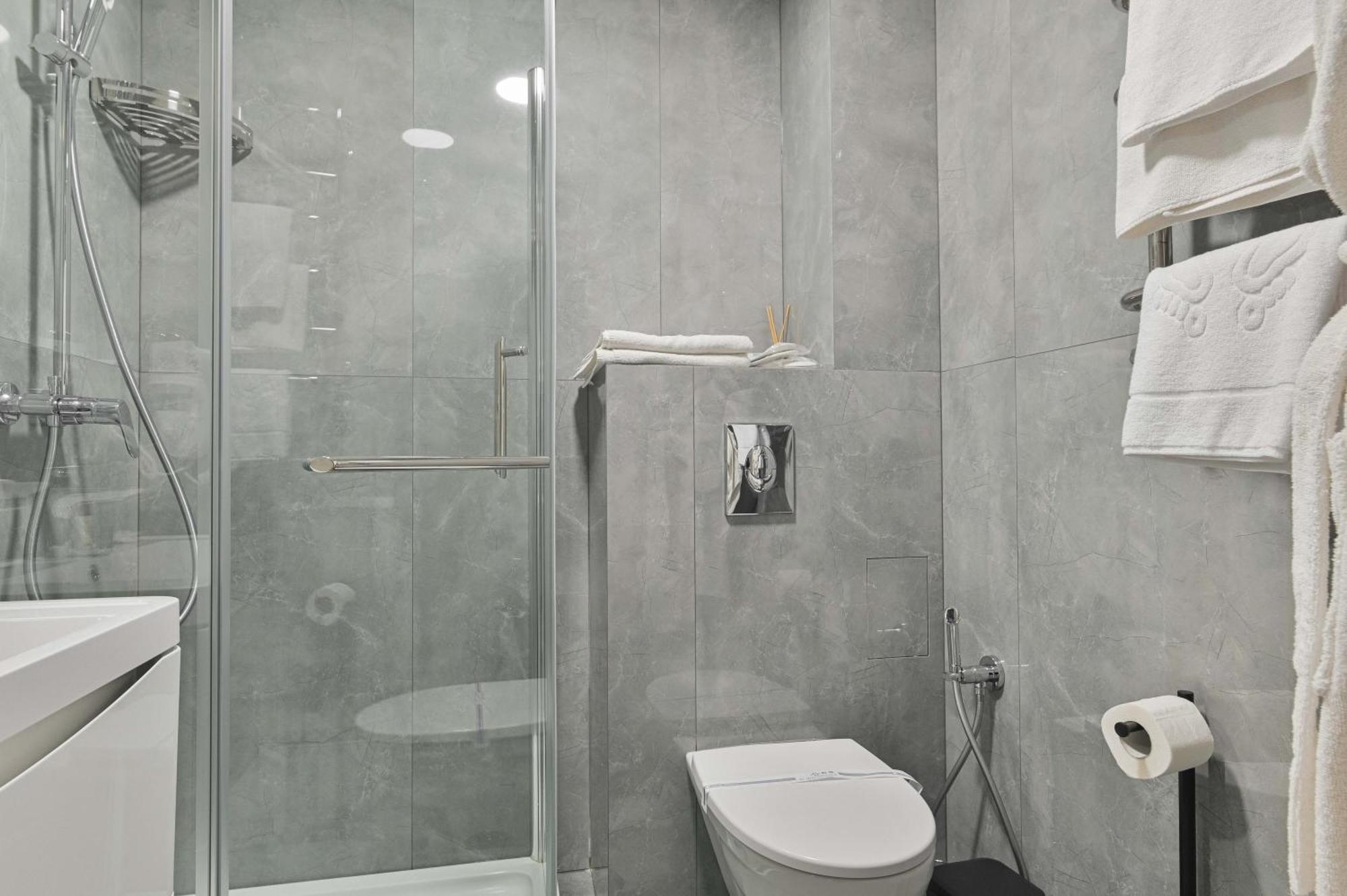 Makis Hotel Spa Poddubtsy ภายนอก รูปภาพ