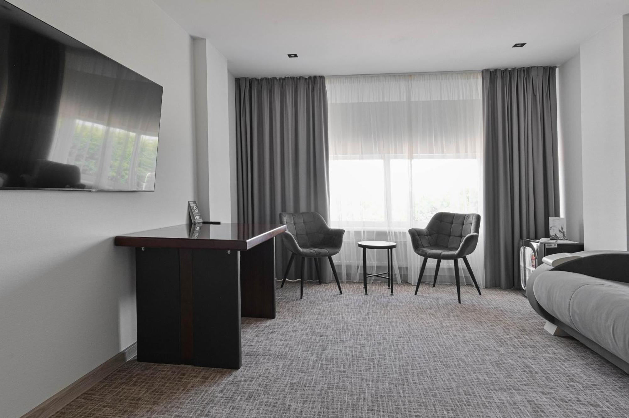 Makis Hotel Spa Poddubtsy ภายนอก รูปภาพ